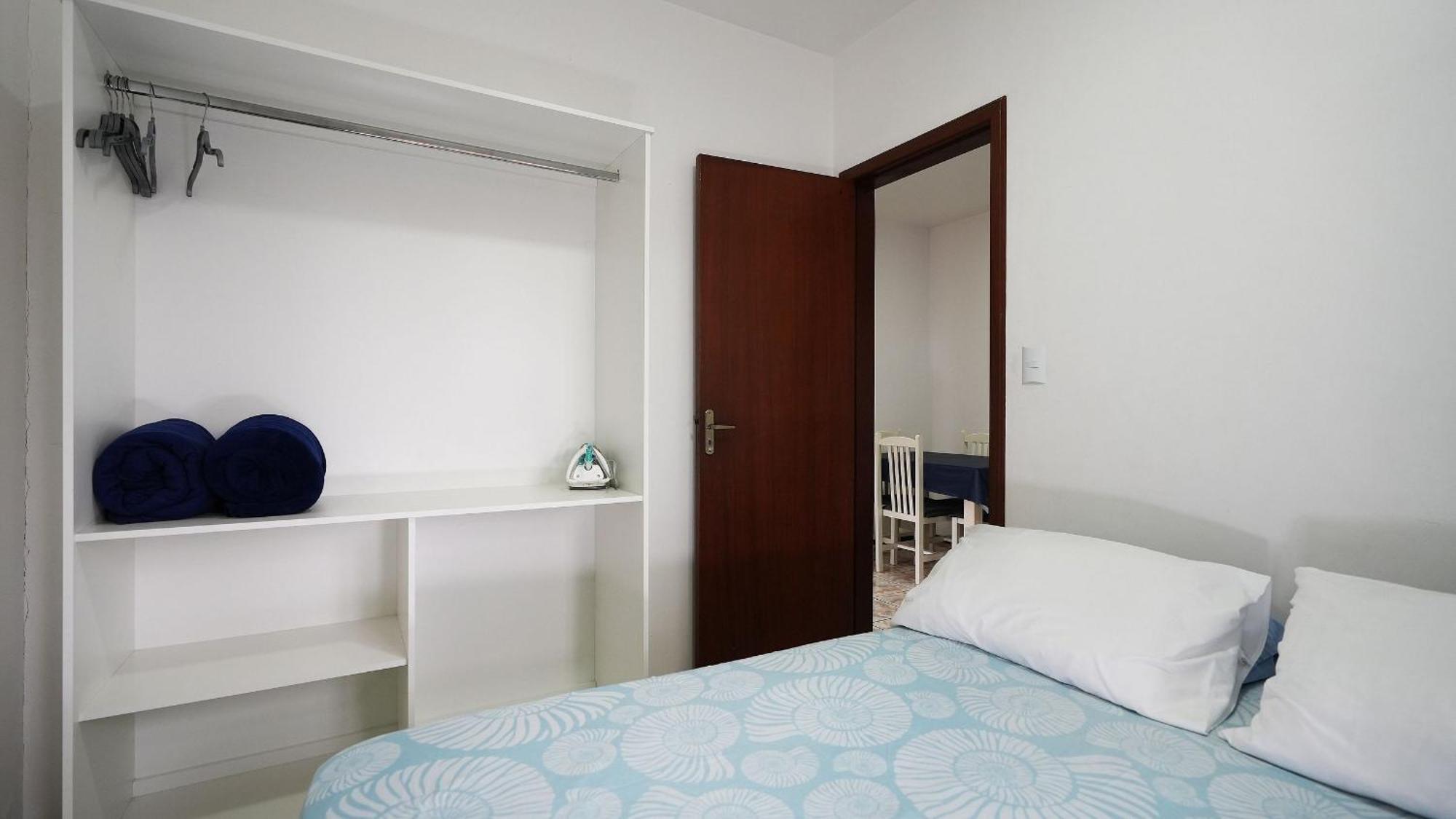 Residencial Adolfo - Mestre Naro Бомбиньяс Экстерьер фото